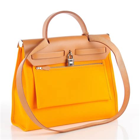 hermes toile herbag zip 31 pm jaune d& 39|HERMES Toile Herbag Zip 31 PM Jaune d'Or .